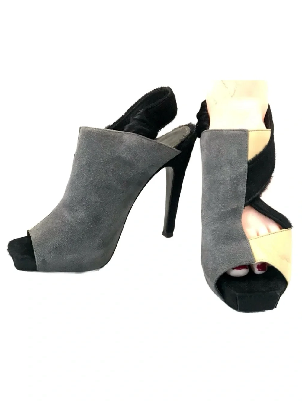APERLAI PARIS BLACK, GRAY & CREAM COLOR BLOCK LEATHER AND FUR HEELS (38)